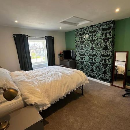 Lento Apartment Winchester Bagian luar foto